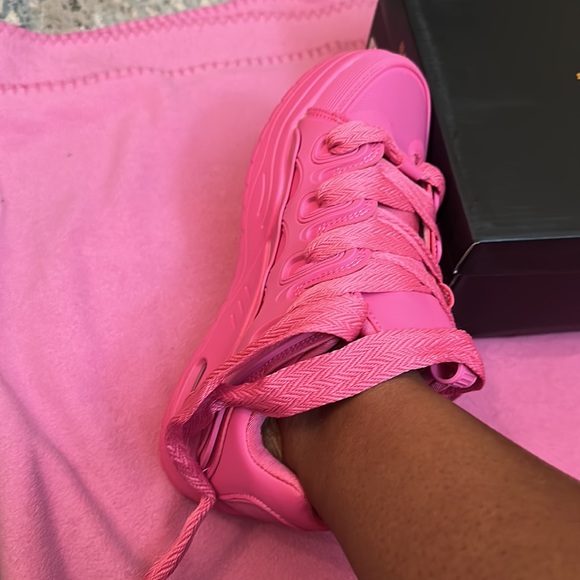 Women’s or girls casual sneakers size 8 - Picture 3 of 4